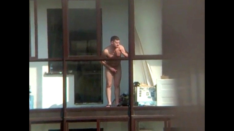Nude guy on the balcony in spy hidden..